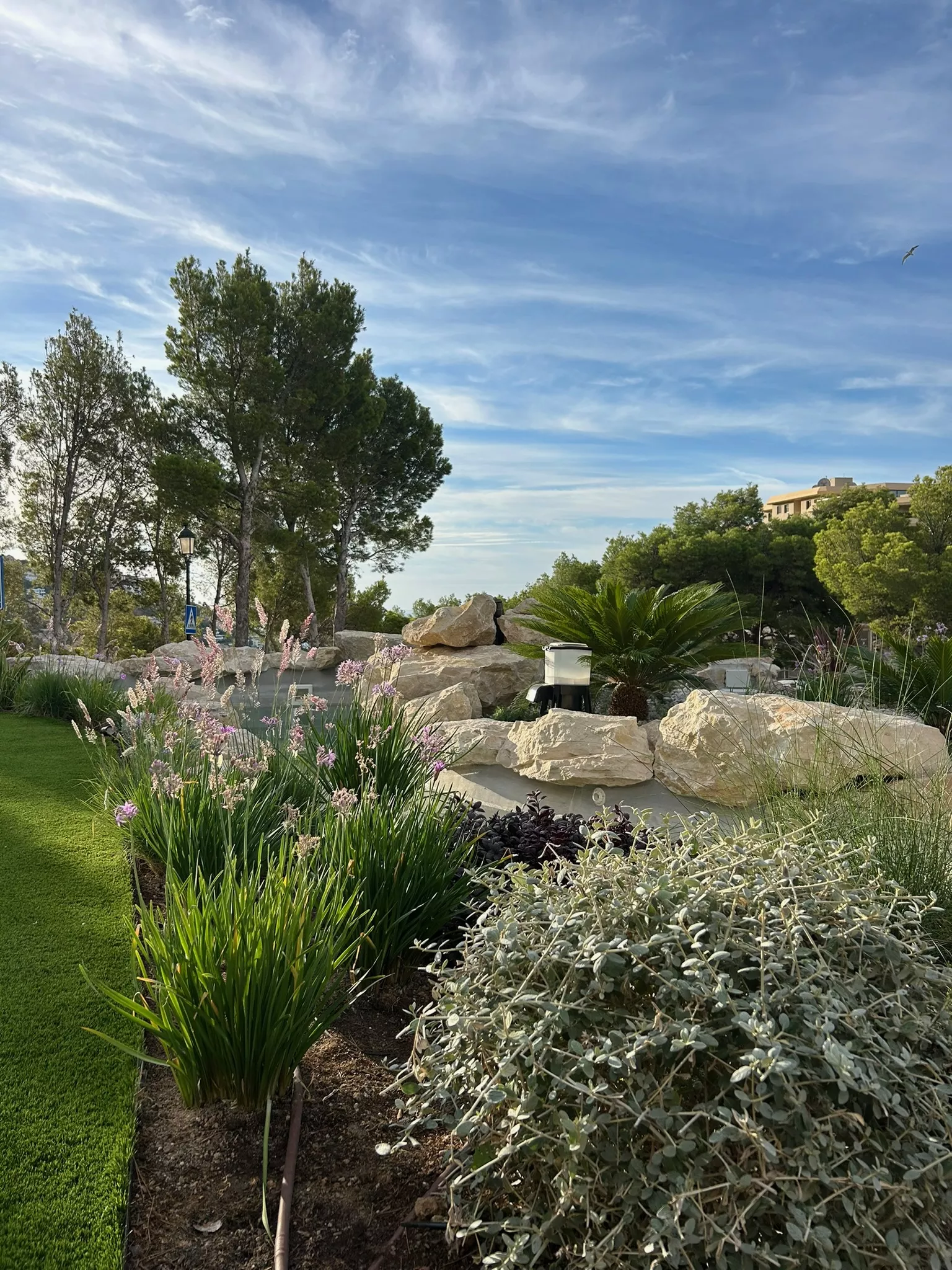 Foto de jardín en la oficina de una constructora en Altea.
